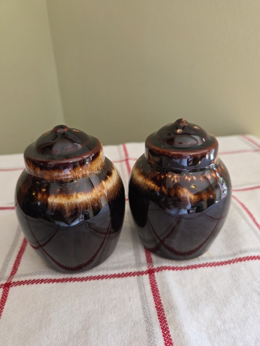 Pfaltzgraff Gourmet Brown Drip Salt and Pepper Shakers Vintage Mid Century